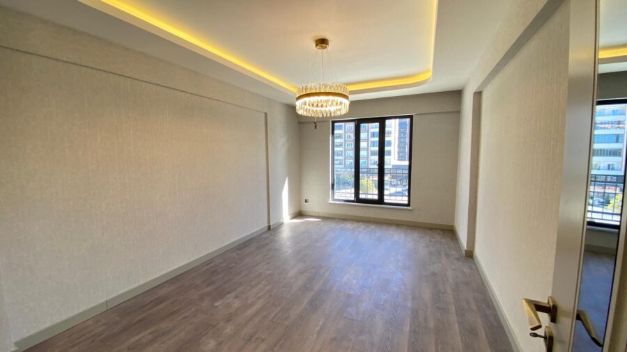 WhatsApp Image 2025-10-25 at 23.10.51