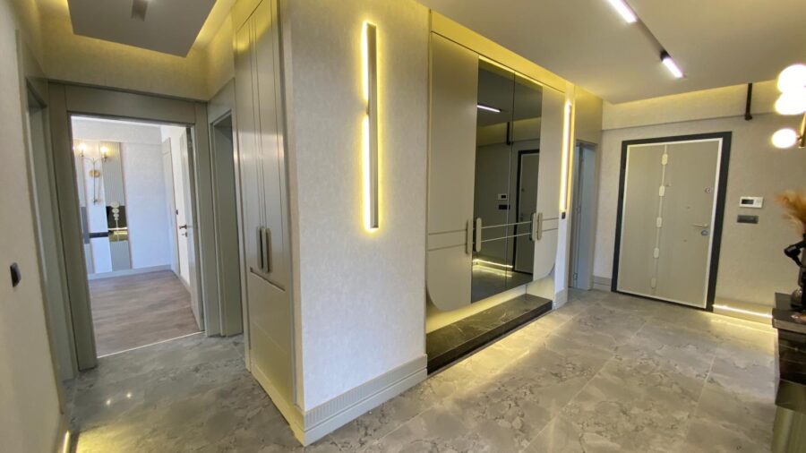 WhatsApp Image 2025-10-25 at 23.10.52