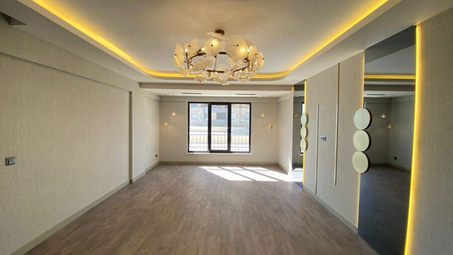 WhatsApp Image 2025-10-25 at 23.10.55 (2)