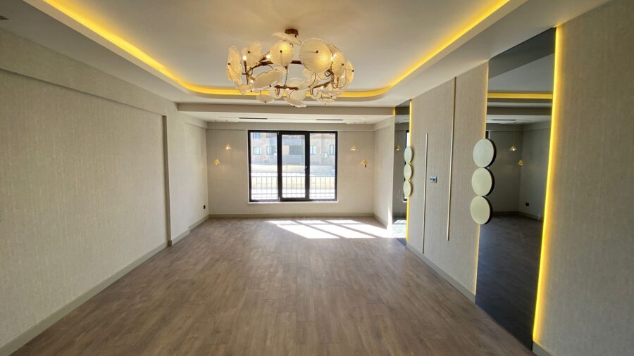 WhatsApp Image 2025-10-25 at 23.10.55 (3)