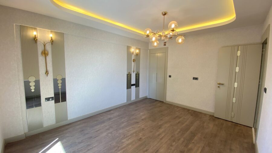 WhatsApp Image 2025-10-25 at 23.10.57 (3)