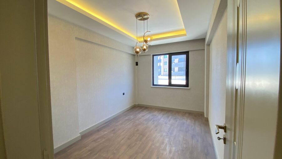 WhatsApp Image 2025-10-25 at 23.10.59 (2)