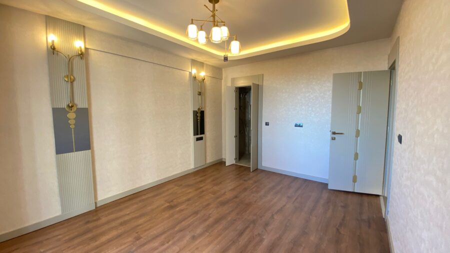 WhatsApp Image 2025-10-25 at 23.13.28 (3)